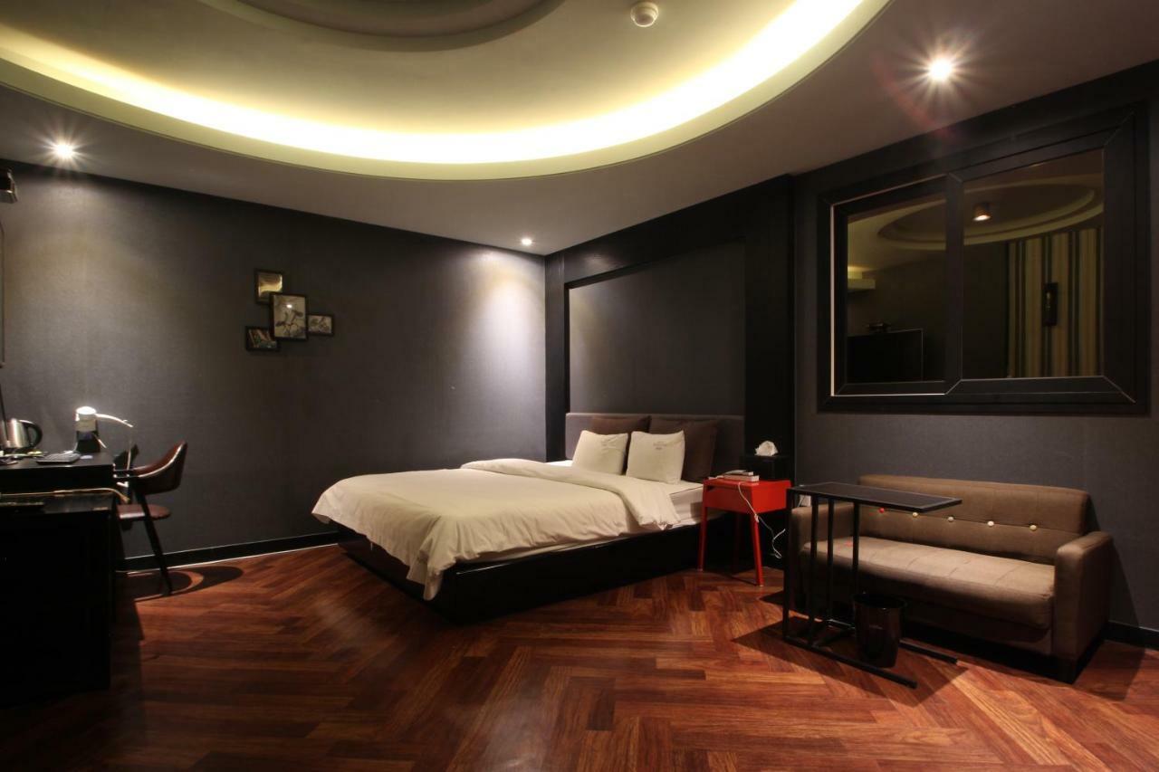 French Code Hotel チャングウォン エクステリア 写真